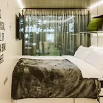 Hektor Container 3*