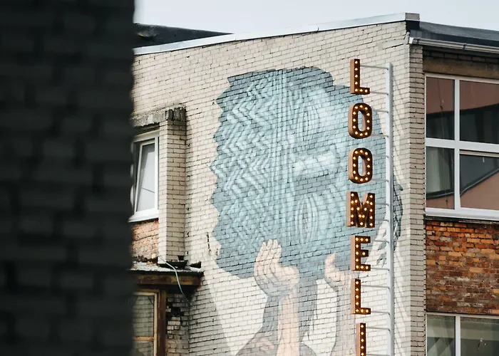 Hektor Container ホテル